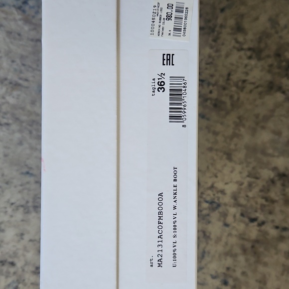 Moschino Patent Leather Pointed Toe Stiletto Boot – Black, 36.5 - Picture 3 of 9